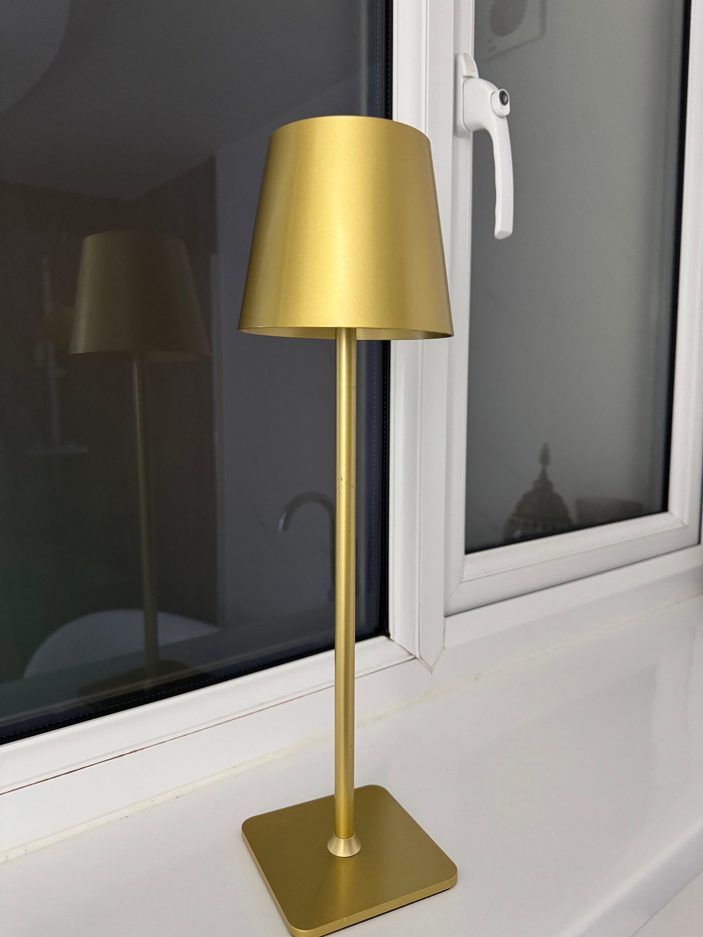 Cordless Dimmable LED Table Lamp
