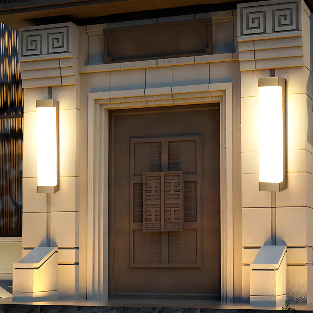 Modern Waterproof Outdoor Wall Lamp