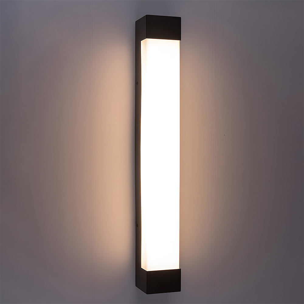 Modern Waterproof Outdoor Wall Lamp