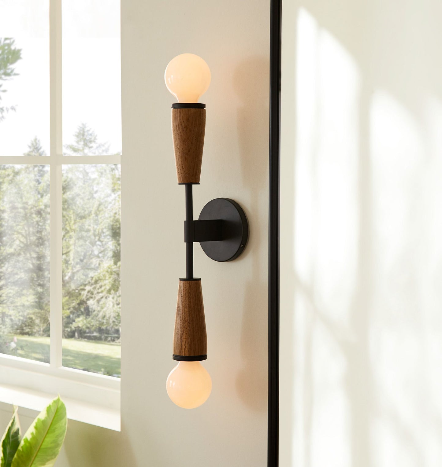 Dual Shade Retro Wall Lamp