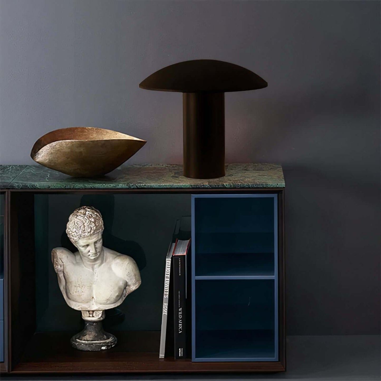 Minimalist Sculpted Table Lamp