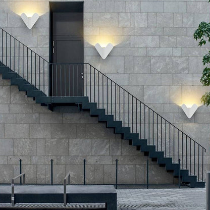 Minimalist Triangle Metal Outdoor Wall Lamp