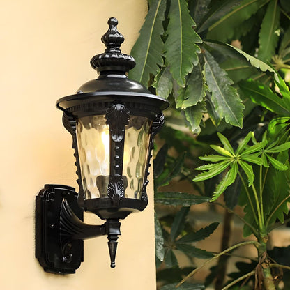 Heritage Style Outdoor Lamp