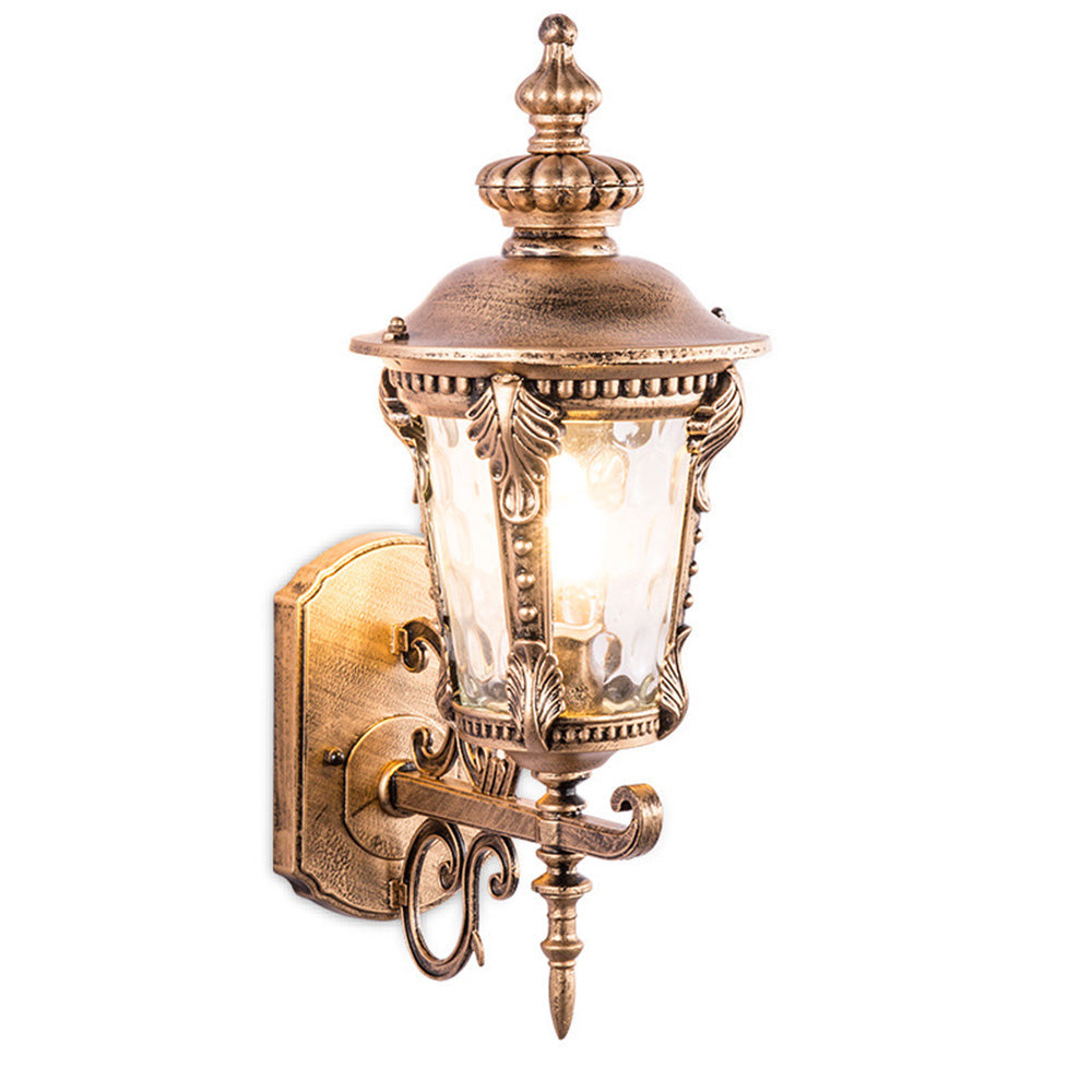 Heritage Style Outdoor Lamp