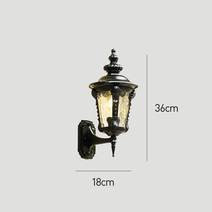 Heritage Style Outdoor Lamp