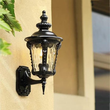 Heritage Style Outdoor Lamp