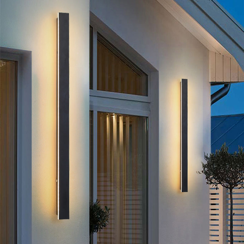 Waterproof LED outdoor wall light
