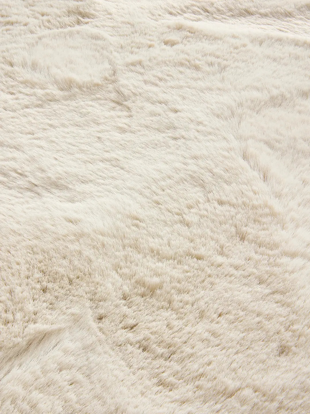 Washable faux fur rug