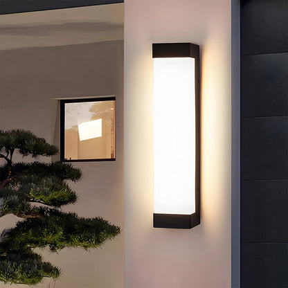 Modern Waterproof Outdoor Wall Lamp