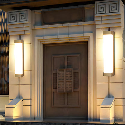 Modern Waterproof Outdoor Wall Lamp