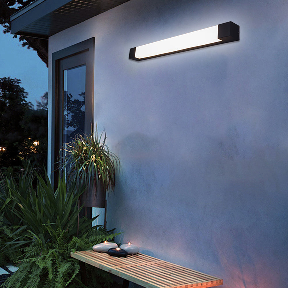 Modern Waterproof Outdoor Wall Lamp