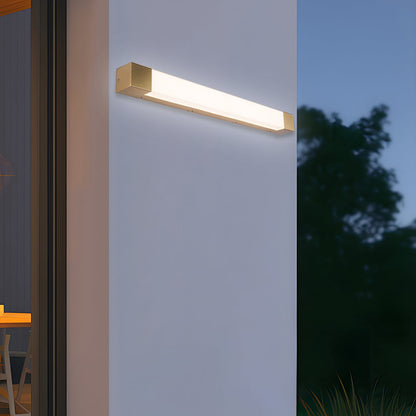 Modern Waterproof Outdoor Wall Lamp