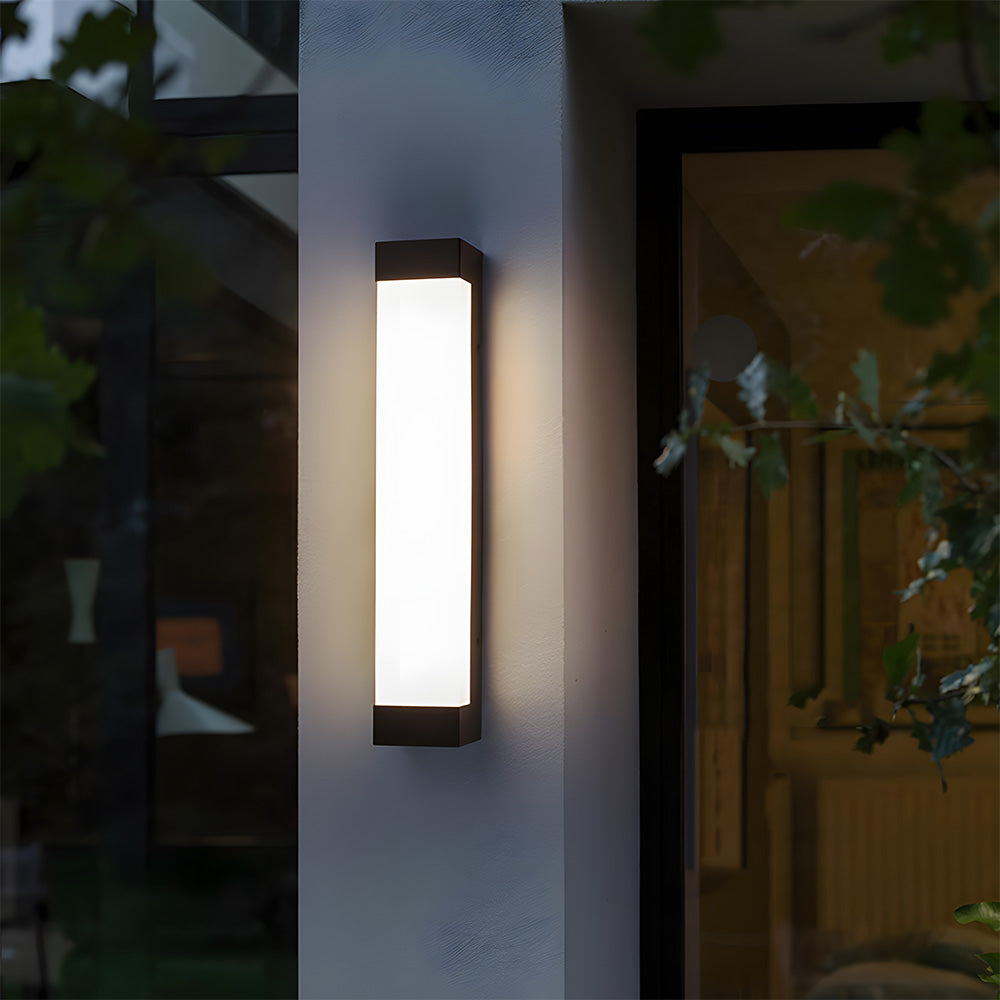 Modern Waterproof Outdoor Wall Lamp