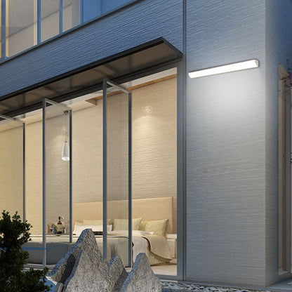 Sleek Waterproof Wall Lamp