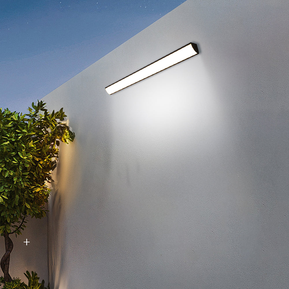 Sleek Waterproof Wall Lamp