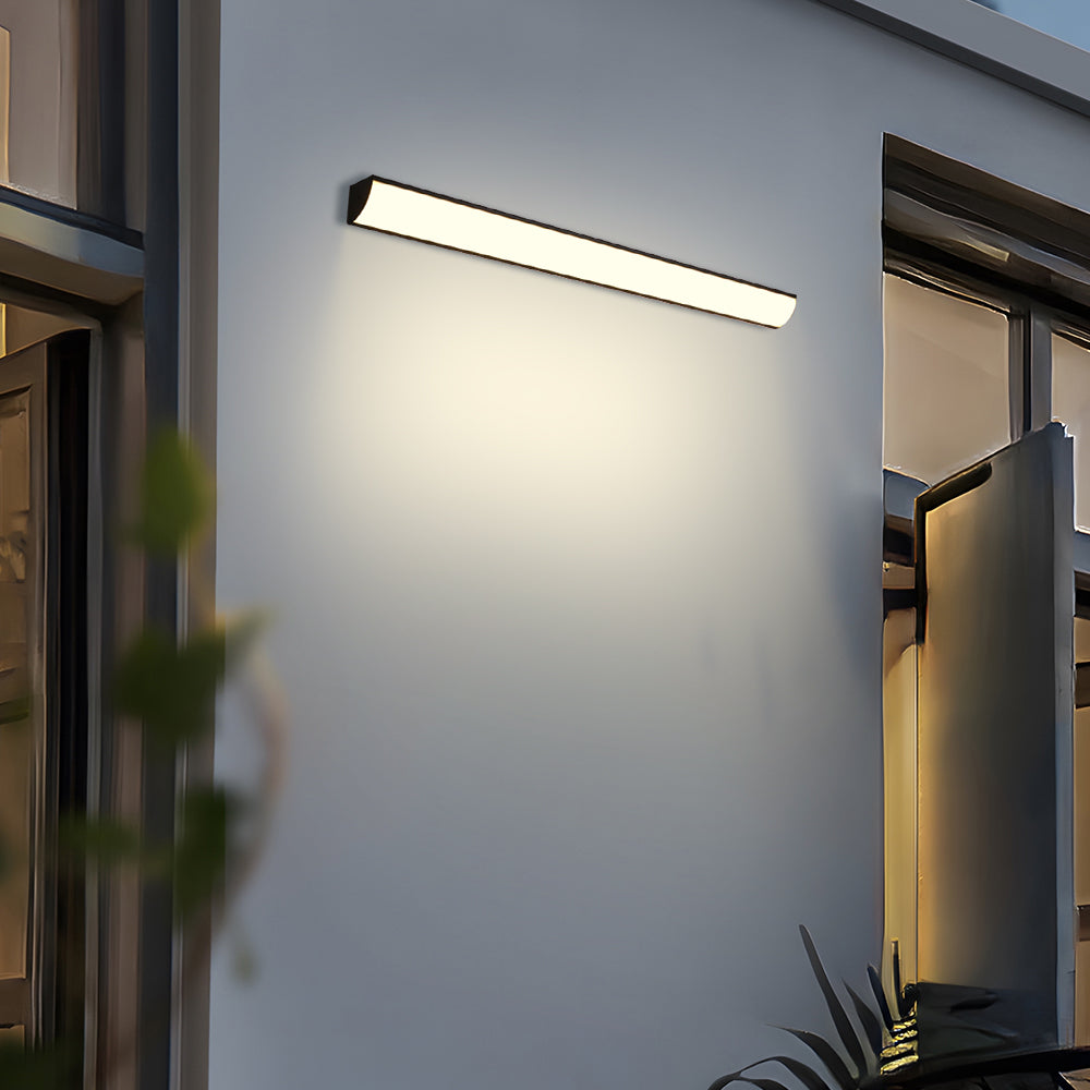 Sleek Waterproof Wall Lamp