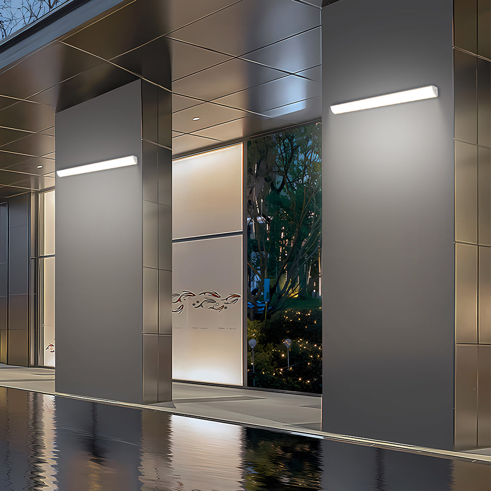 Sleek Waterproof Wall Lamp