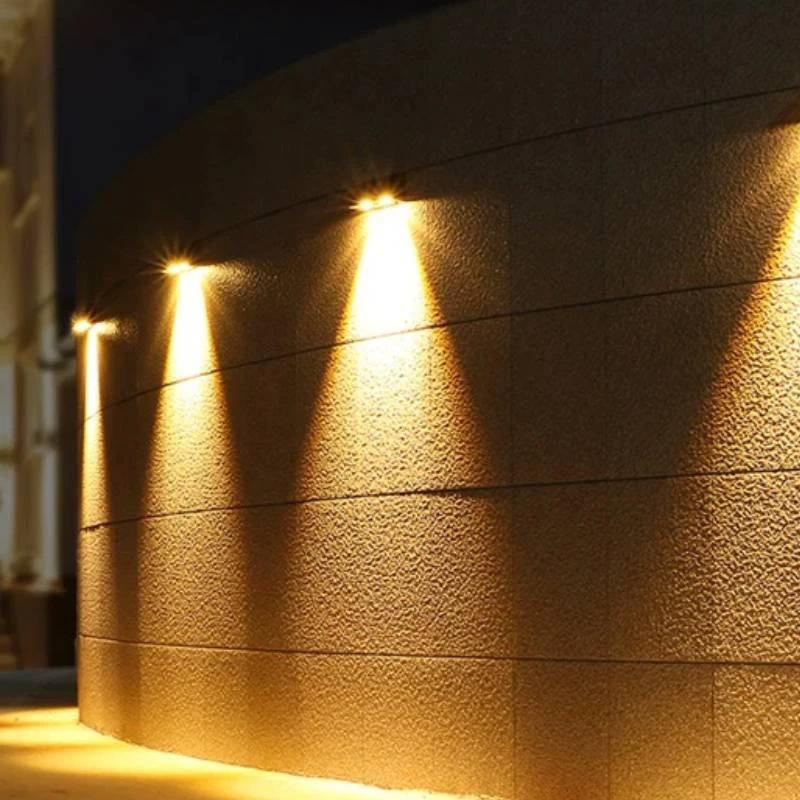 Contemporary Solar Pathway Light