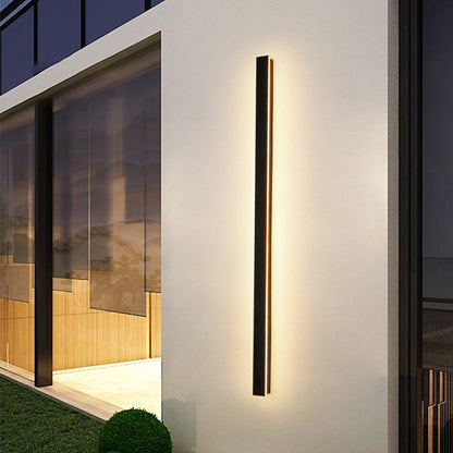 Waterproof LED outdoor wall light