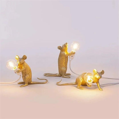 The Curious Explorer – A Playful Mouse Lamp