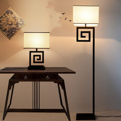 Nostalgic Glow Table Lamp