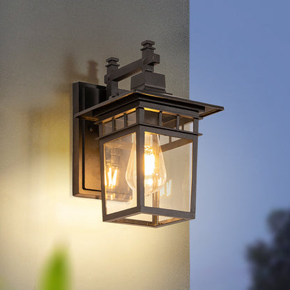 Classic Outdoor Wall Lantern
