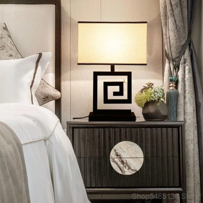 Nostalgic Glow Table Lamp