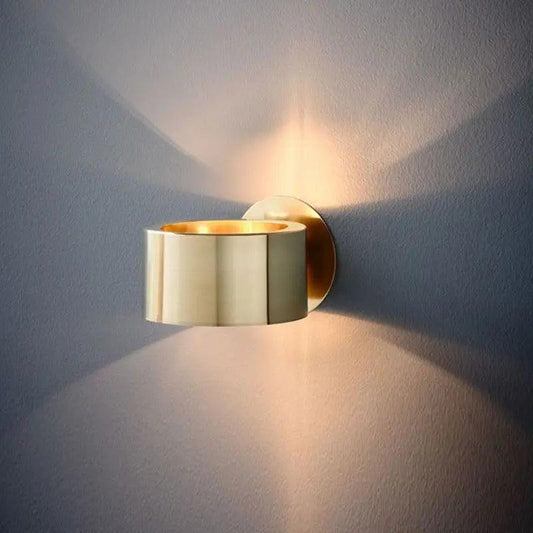 Kelvora Minimalist Metal Wall Light