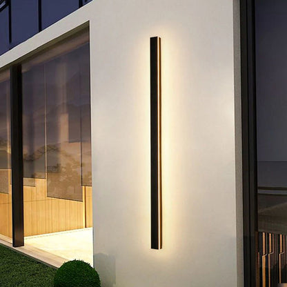 Veldrin Minimalist Slim Black Metal Outdoor Wall Light