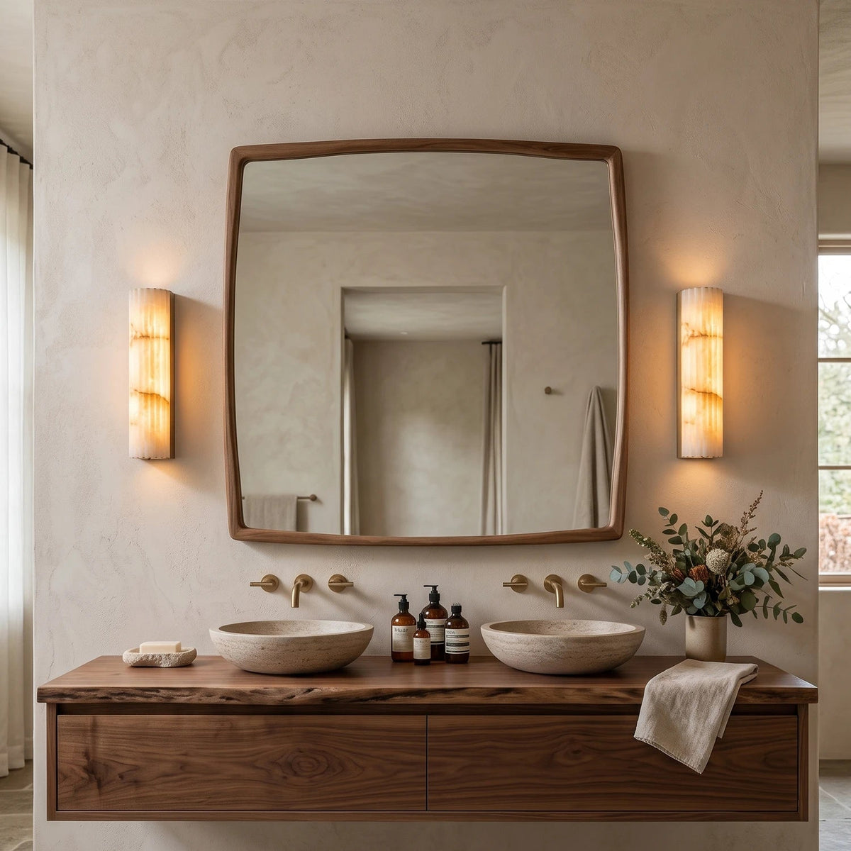 Rivenna Minimalist Fluted Alabaster Wall Light
