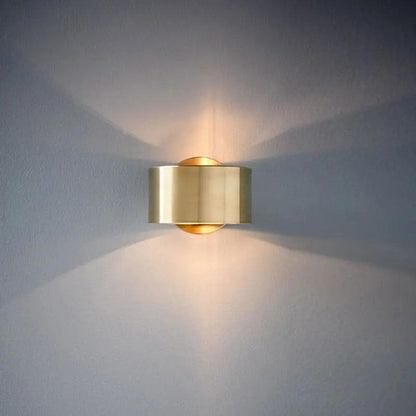 Kelvora Minimalist Metal Wall Light