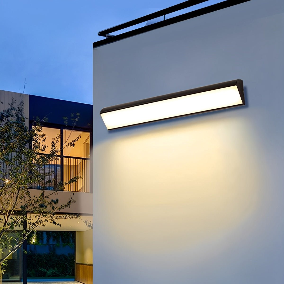 Tanvelle Minimalist Aluminium Linear Outdoor Wall Light