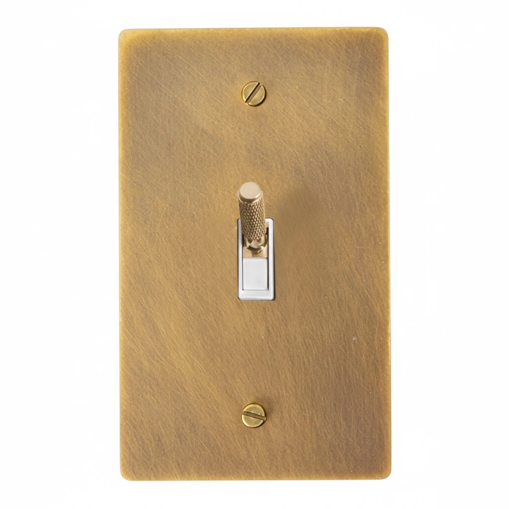 Ivarelle Vintage Solid Brass 1-Gang Toggle Switch