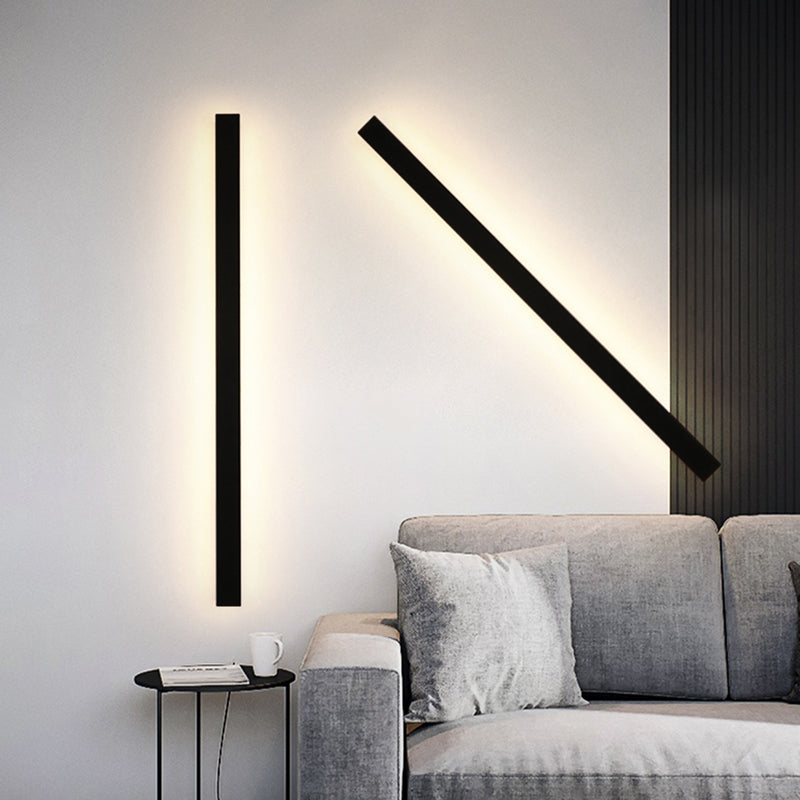 Veldrin Minimalist Slim Black Metal Outdoor Wall Light