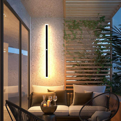 Halvenn Minimalist Acrylic Pane Outdoor Wall Light