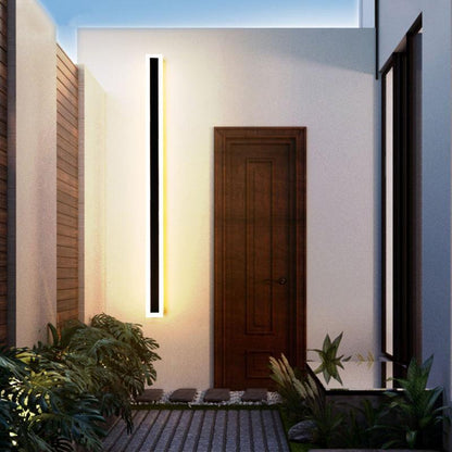 Halvenn Minimalist Acrylic Pane Outdoor Wall Light