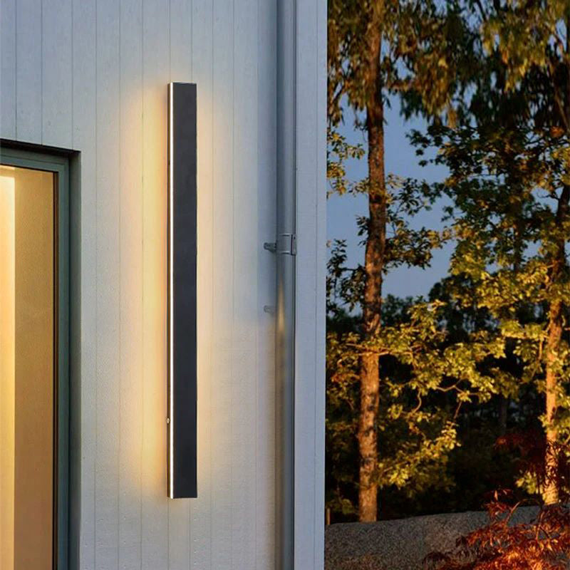 Veldrin Minimalist Slim Black Metal Outdoor Wall Light