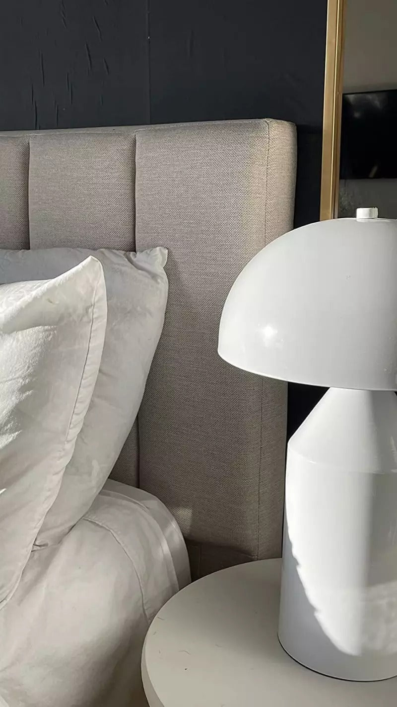 Iconic metal table lamp