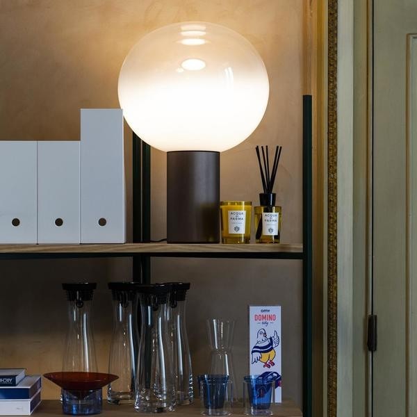 Glass sphere table lamp