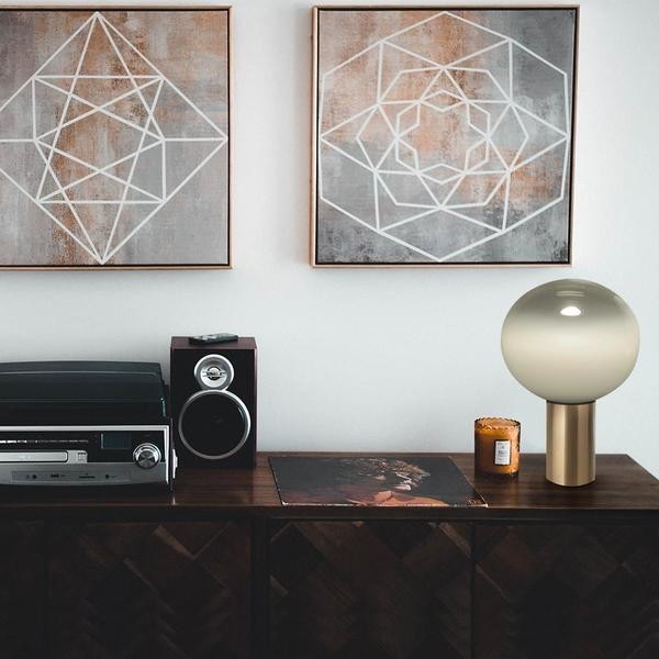 Glass sphere table lamp